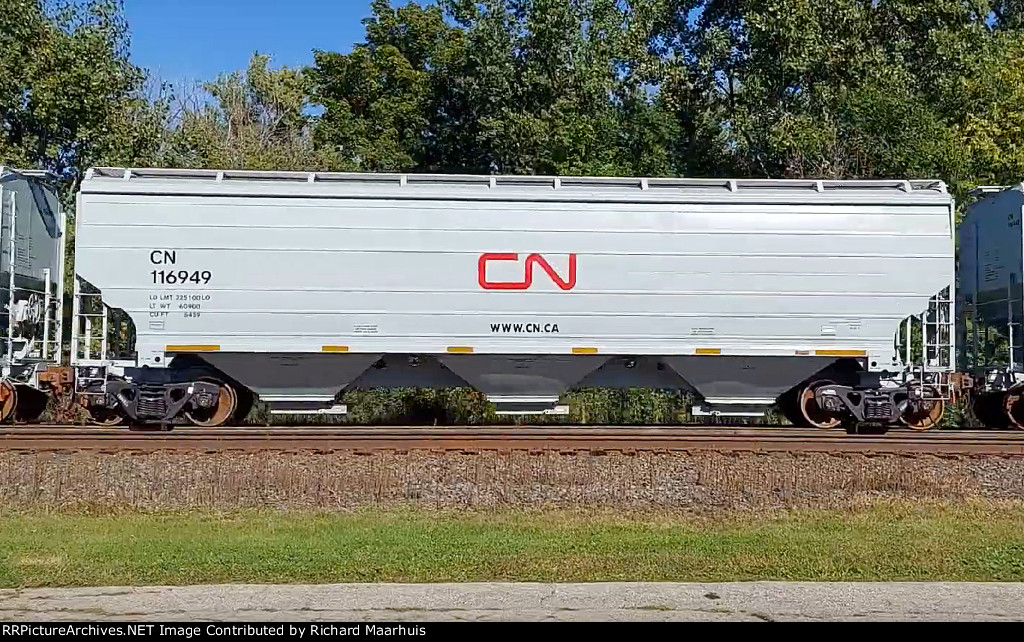 CN 116949